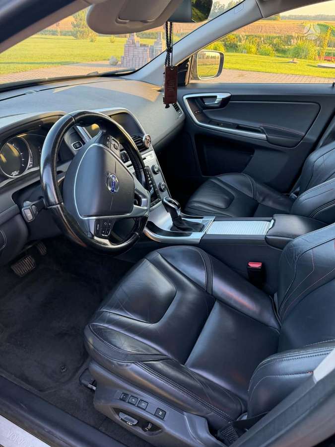 Volvo XC60 - 6