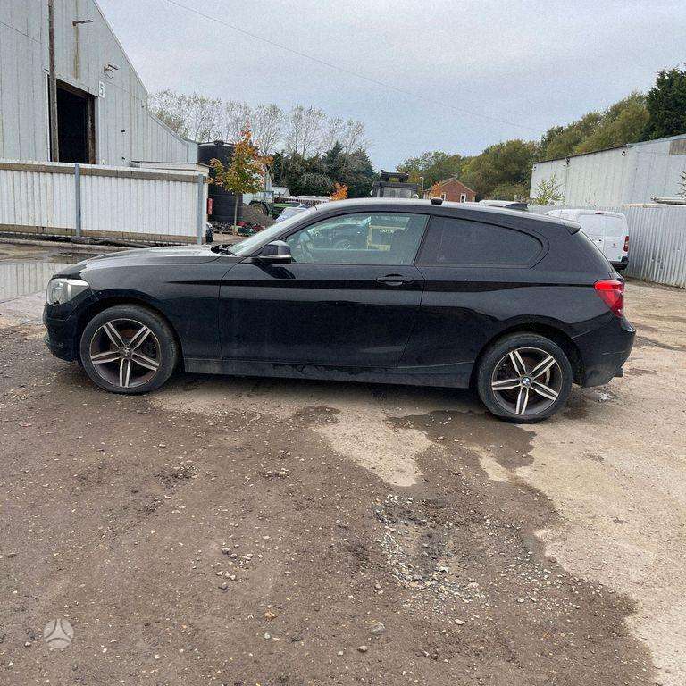 BMW 1 serija