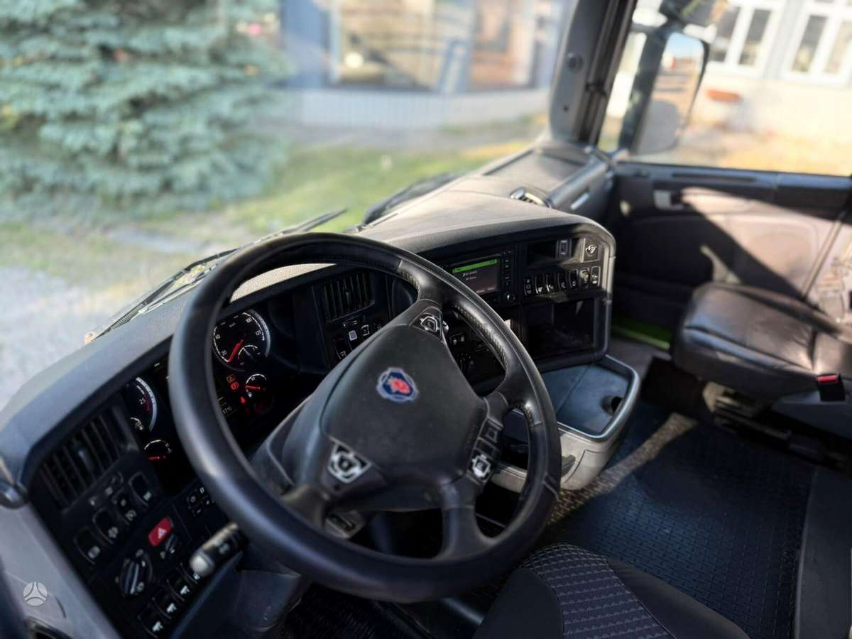 Scania R730 8X4 Full Steel, шасси