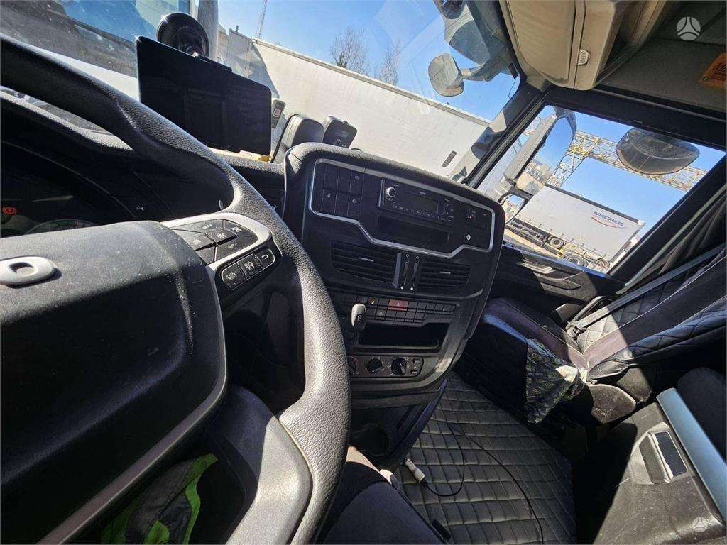 Iveco S-WAY, cab-chassis trucks
