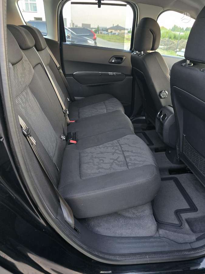 Peugeot 3008 - 11