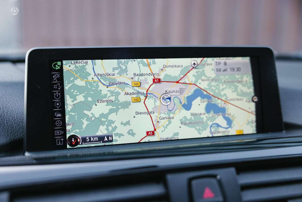 BMW 320, 2.0 l., Седан