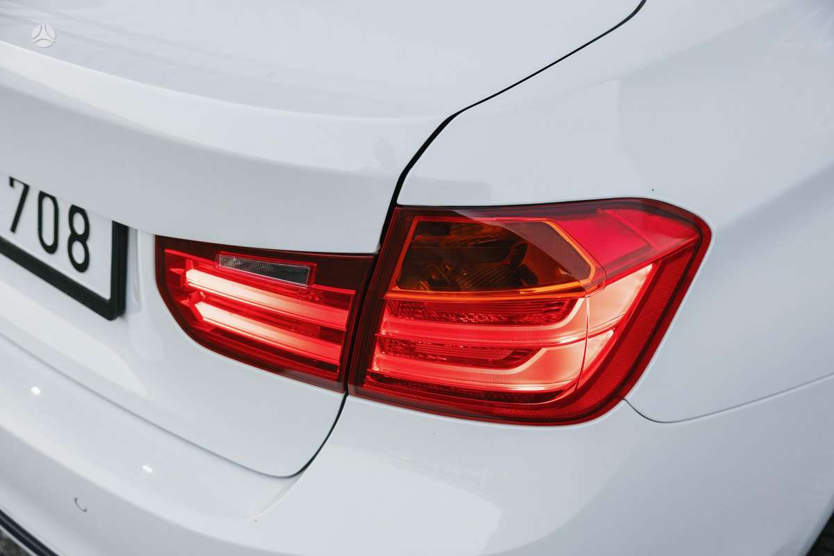 BMW 320, 2.0 l., Седан
