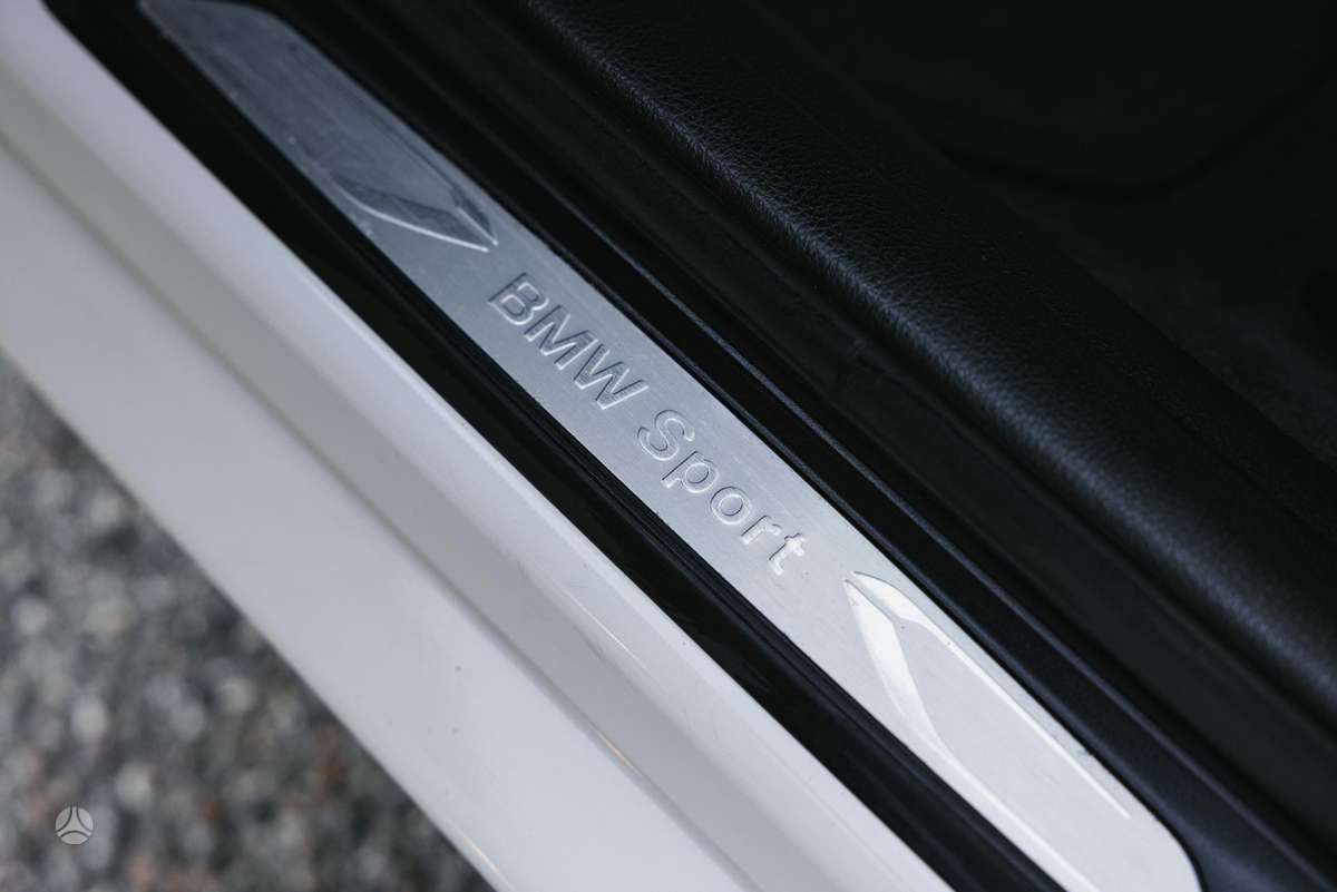 BMW 320, 2.0 l., Седан