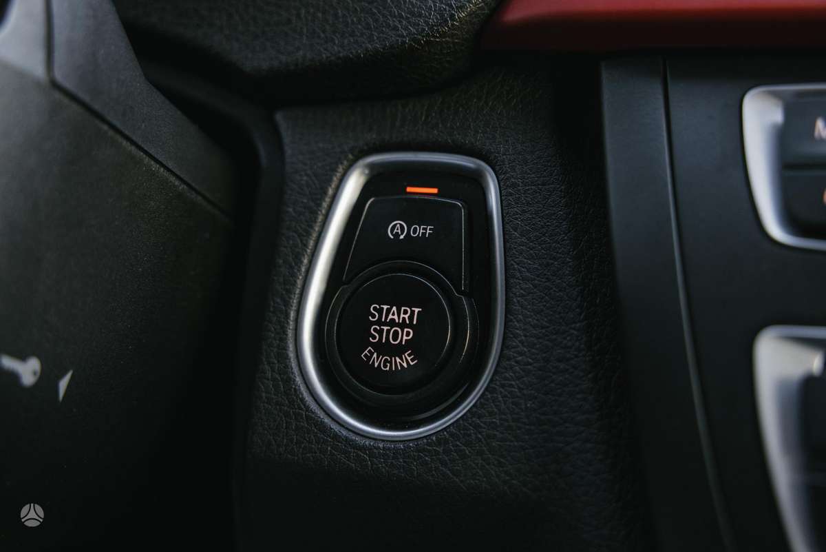 BMW 320, 2.0 l., Седан