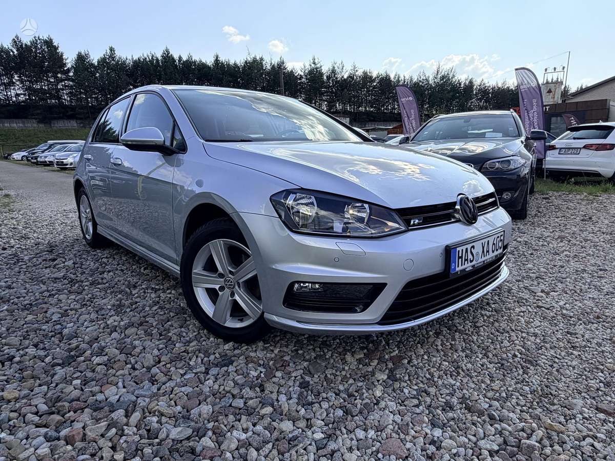 Volkswagen Golf - 2