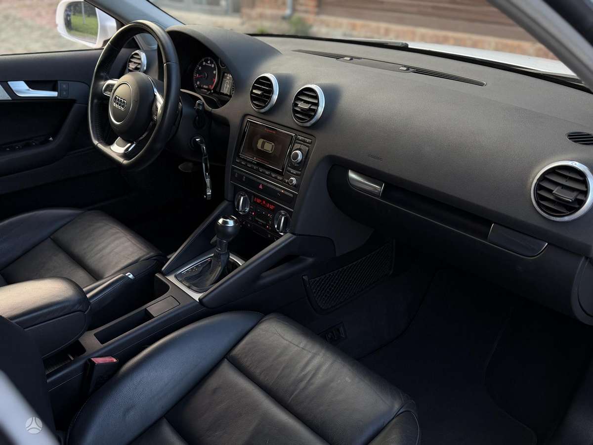 Audi A3, 1.4 l., hatchback