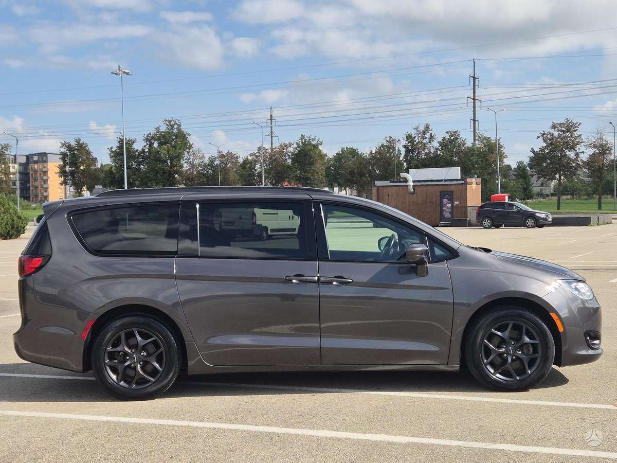 Chrysler Pacifica, 3.6 l., Минивэн