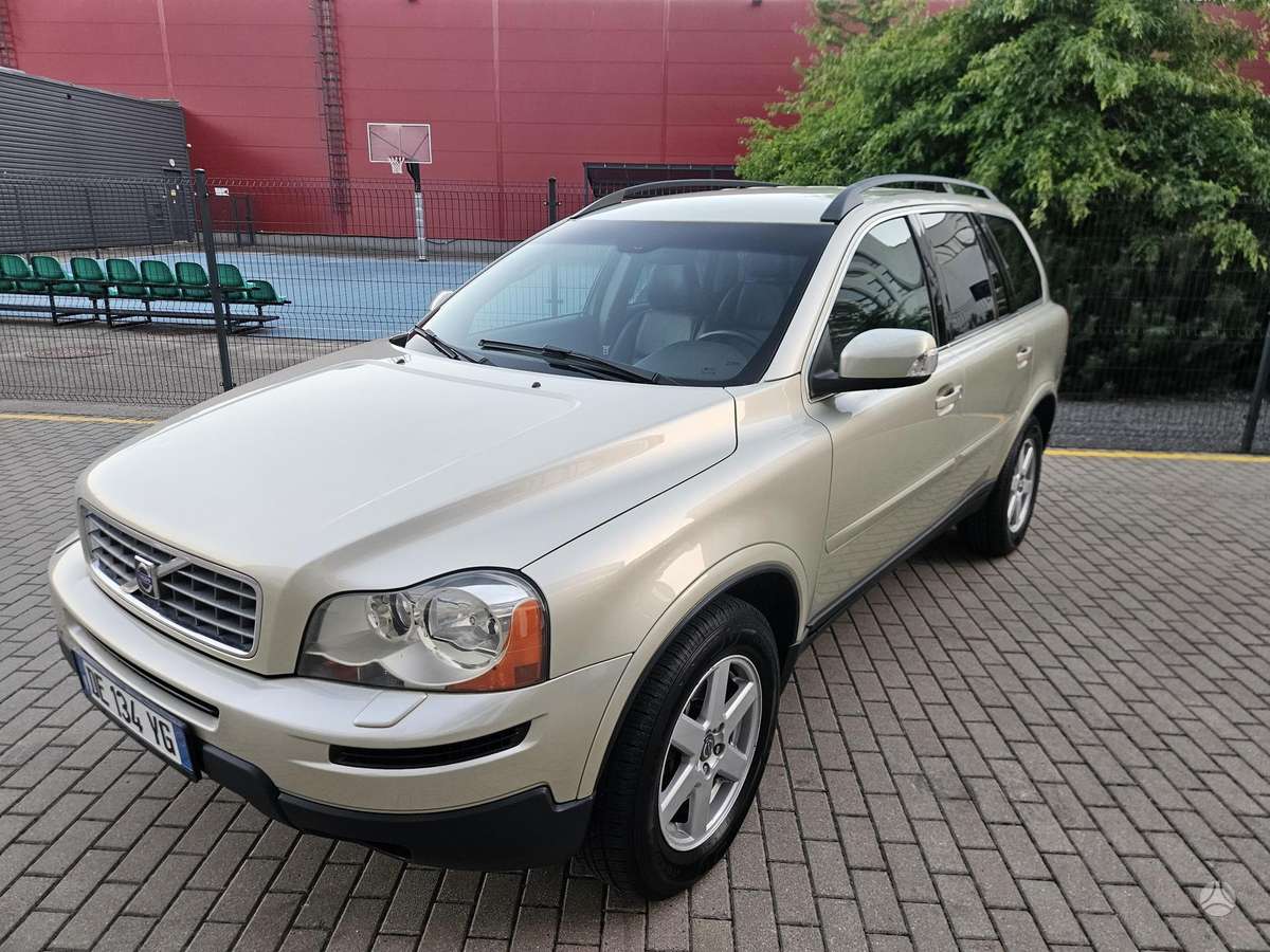 Volvo XC90 - 6