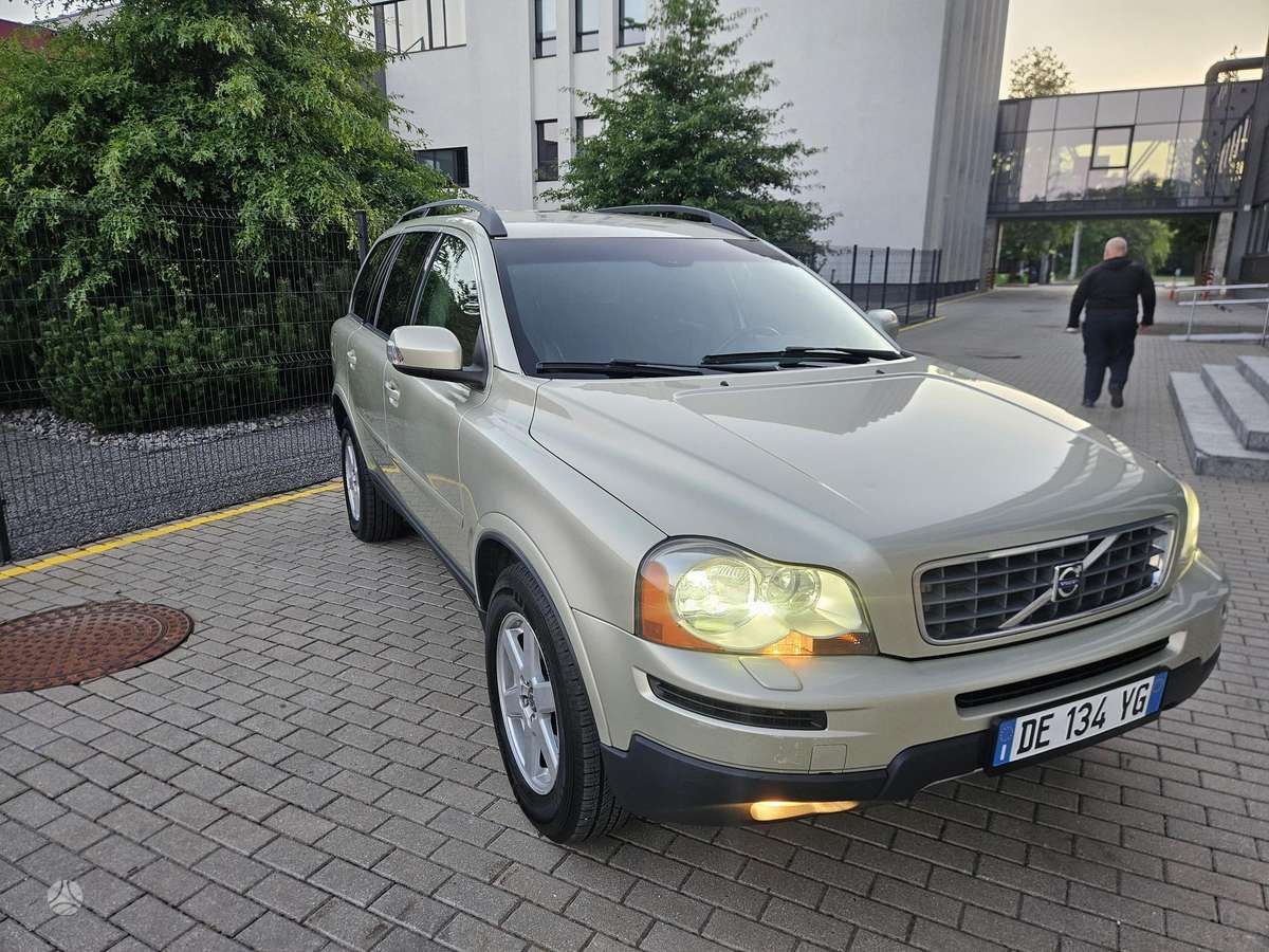 Volvo XC90 - 12
