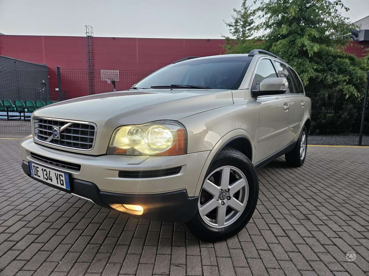 Volvo XC90 - 9