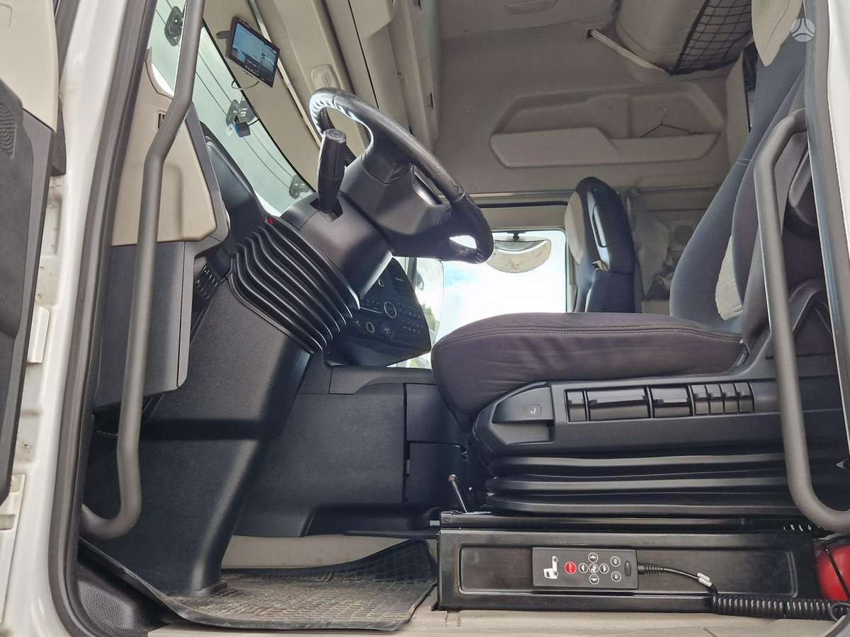 Ford F-MAX, double sleeper