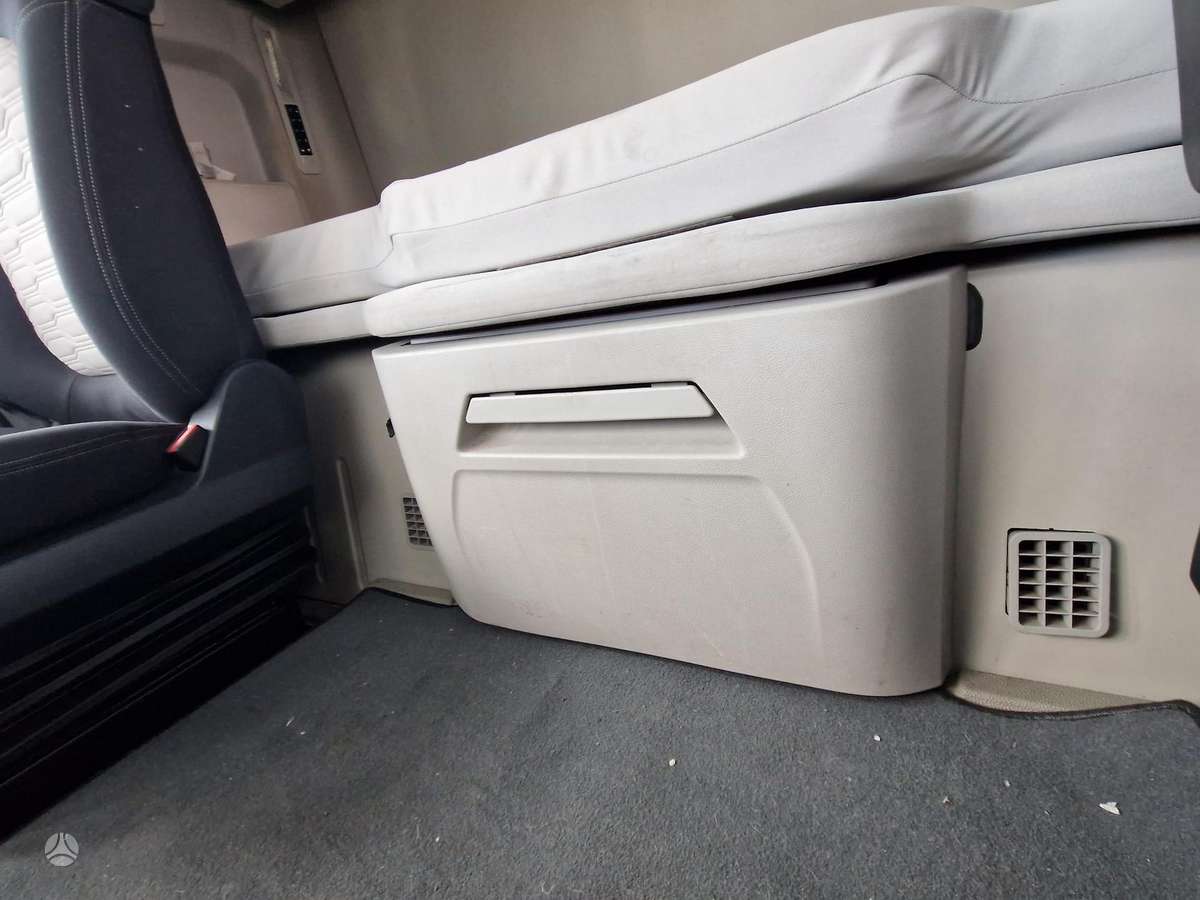 Ford F-MAX, double sleeper