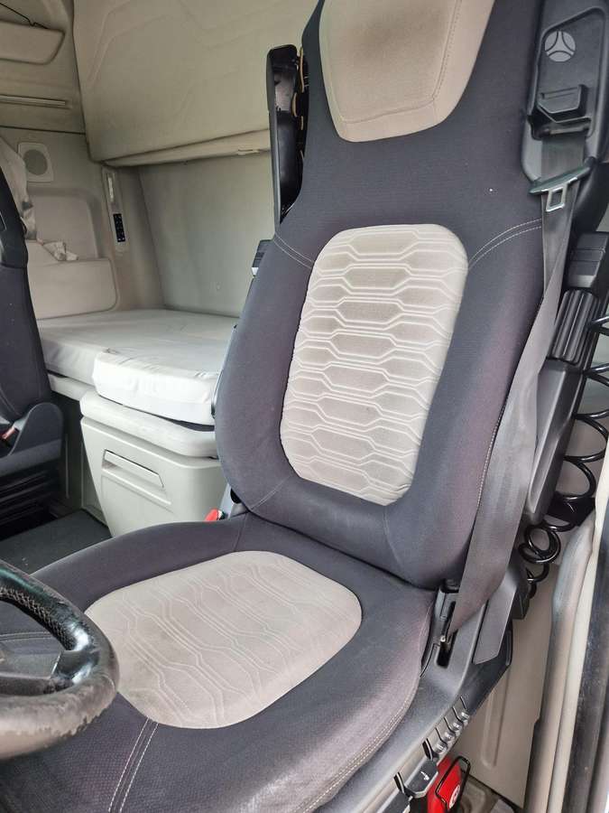 Ford F-MAX, double sleeper