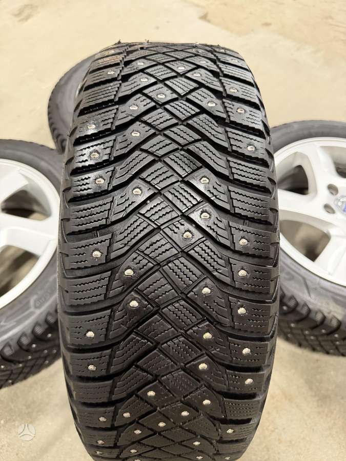 Ford, lengvojo lydinio, R16