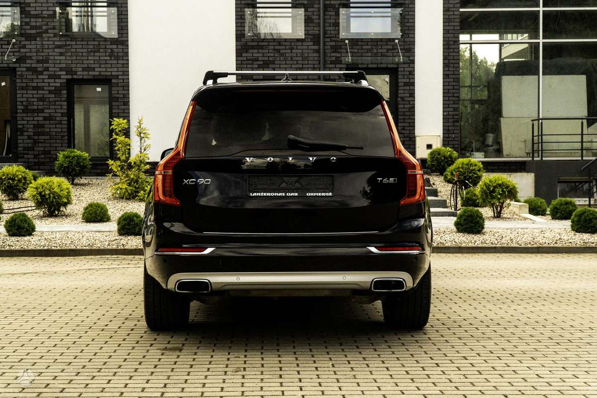 Volvo XC90 - 6