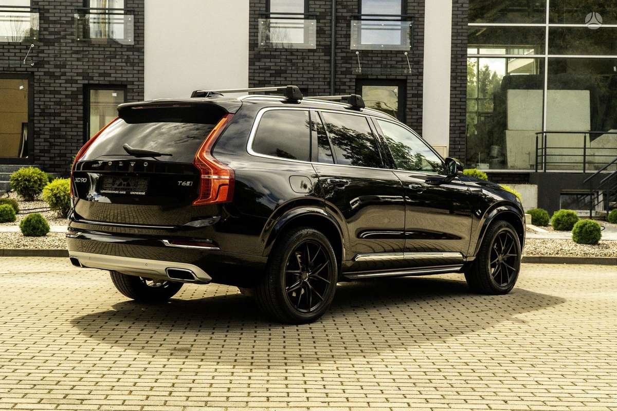 Volvo XC90 - 7