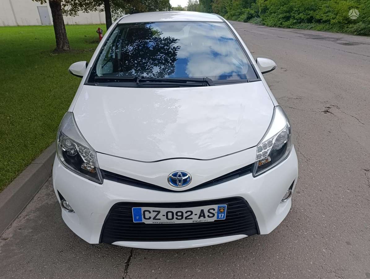 Toyota Yaris - 7