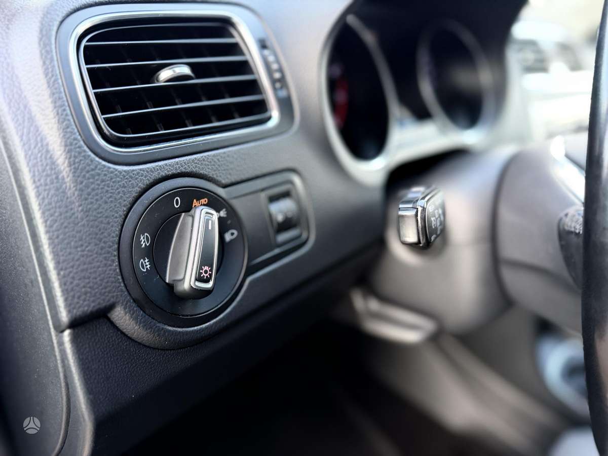 Volkswagen Polo, 1.0 l., hatchback