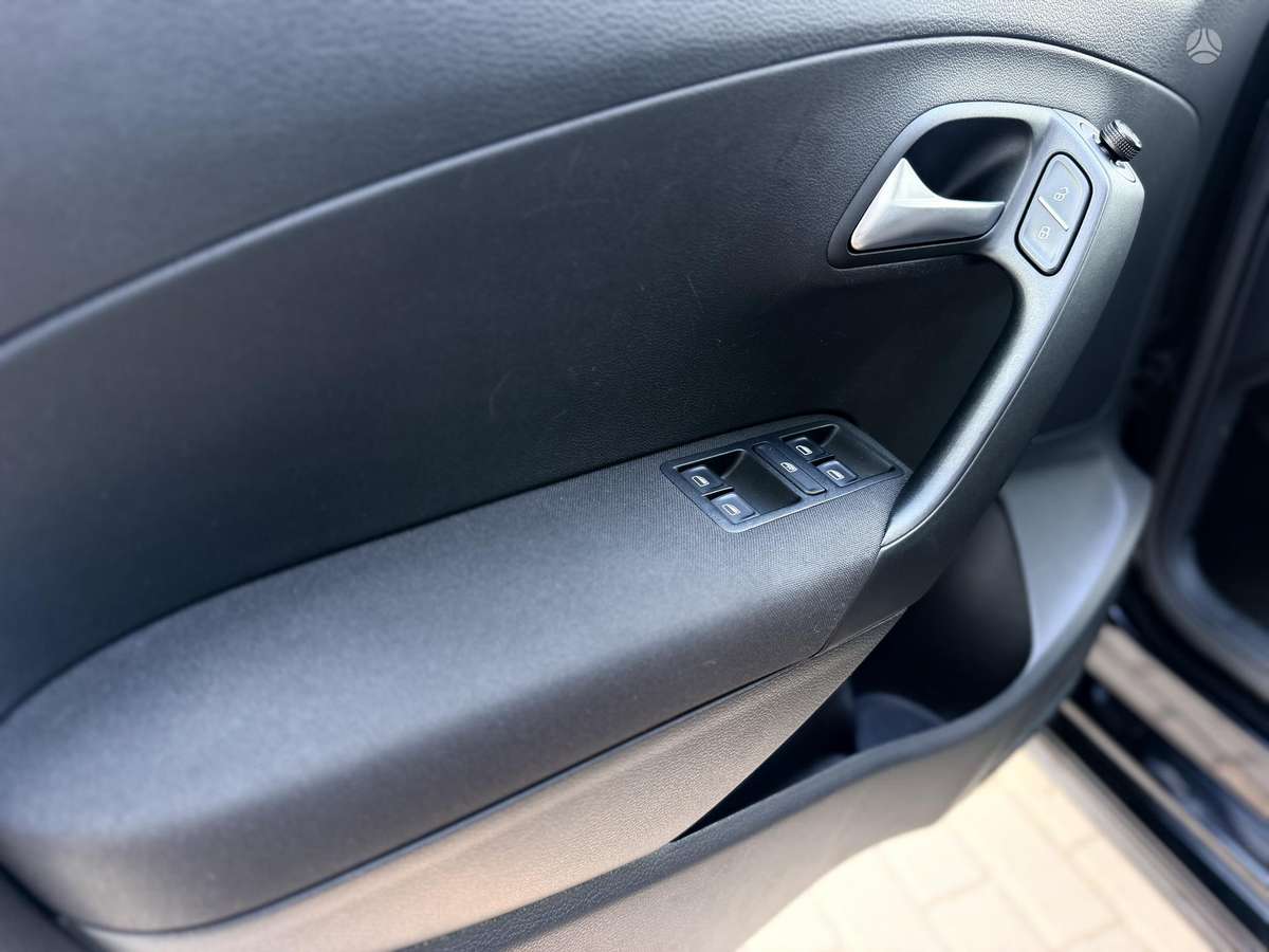 Volkswagen Polo, 1.0 l., hatchback