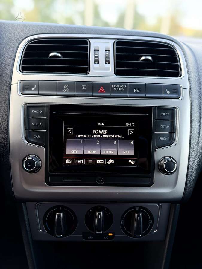Volkswagen Polo, 1.0 l., hatchback