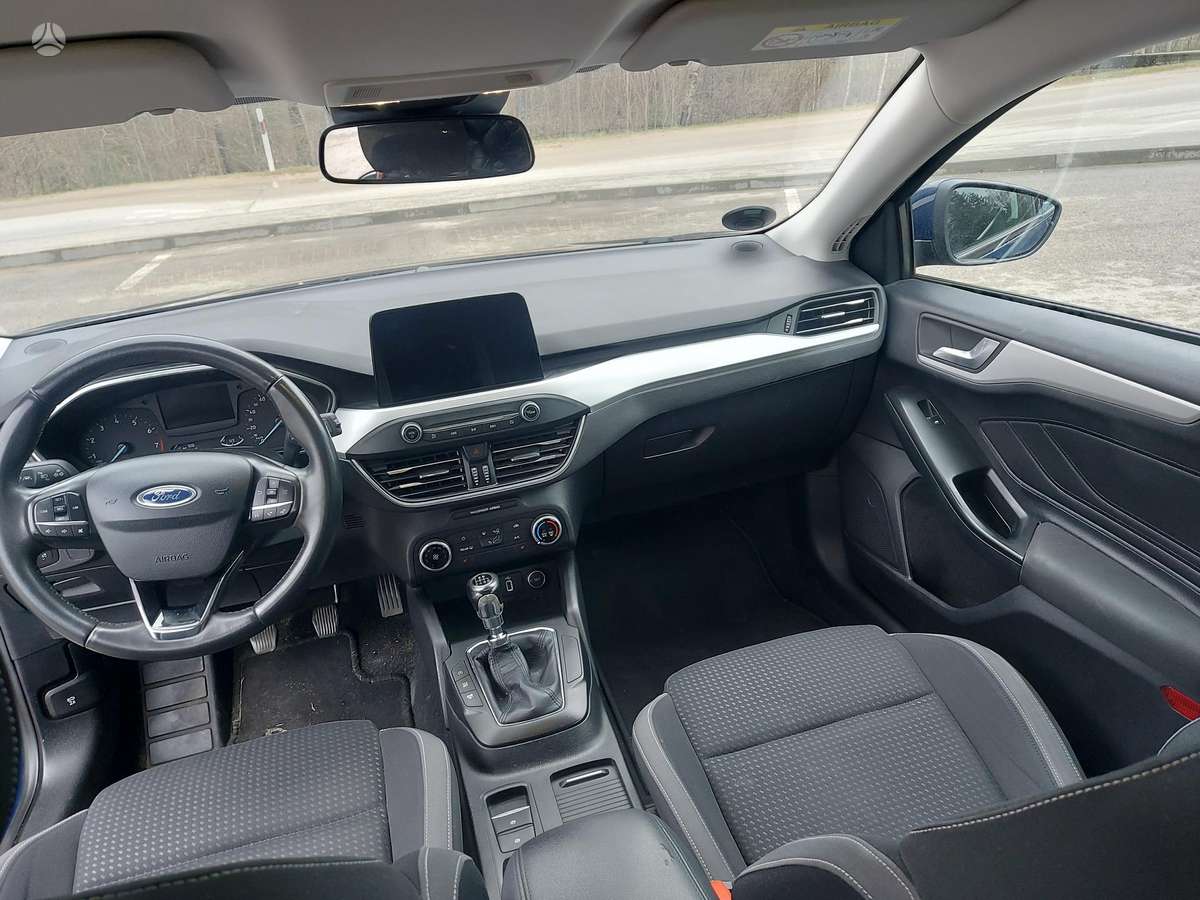 Ford Focus, 1.0 l., Хэтчбек