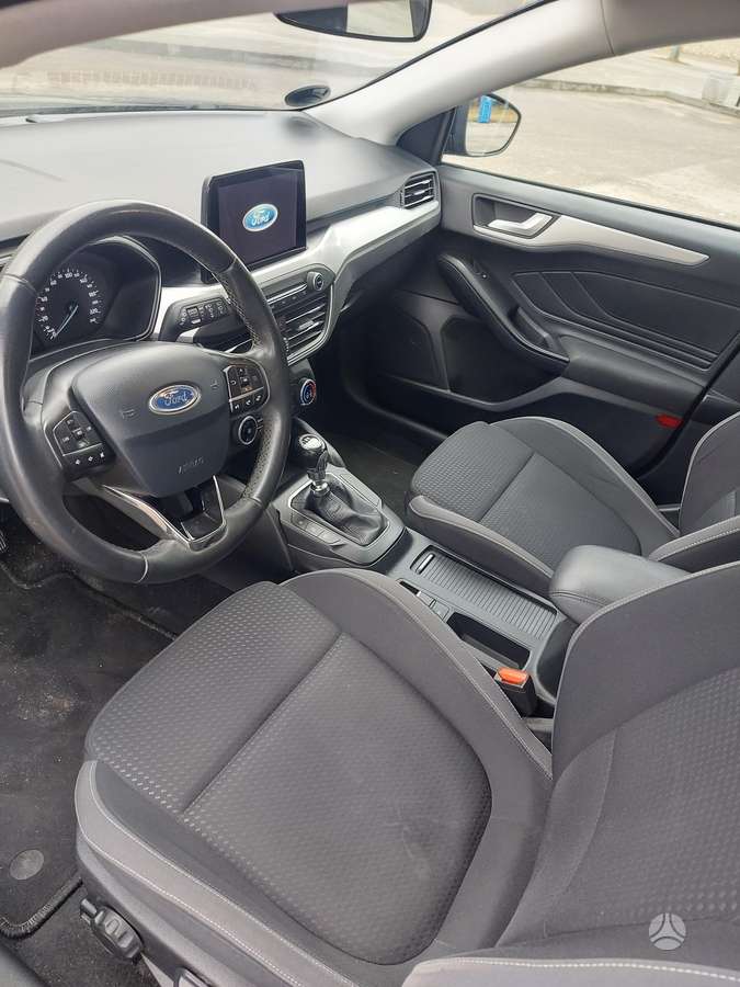 Ford Focus, 1.0 l., hatchback