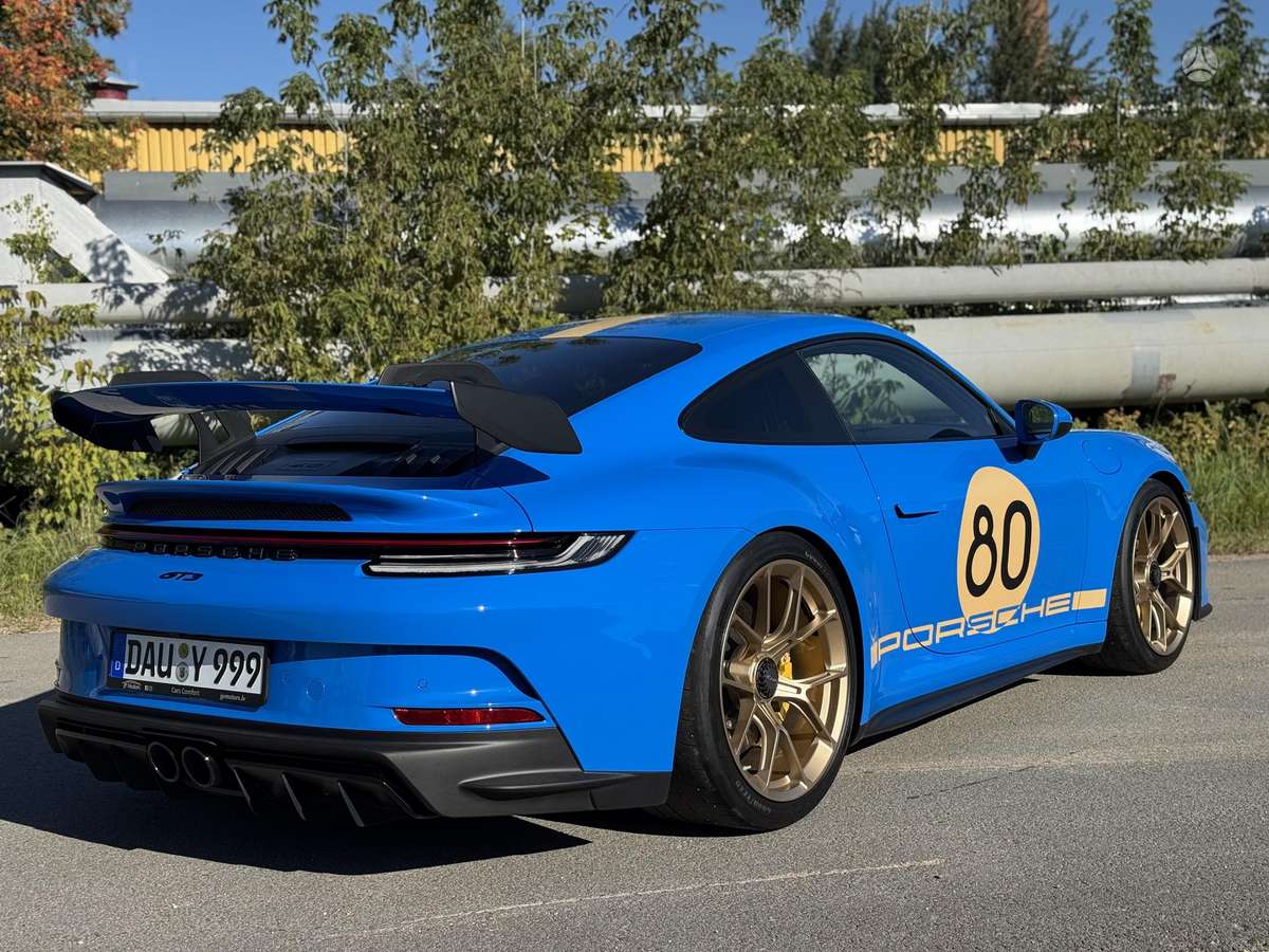 Porsche 911 - 4