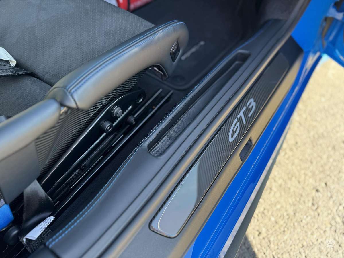 Porsche 911 - 9