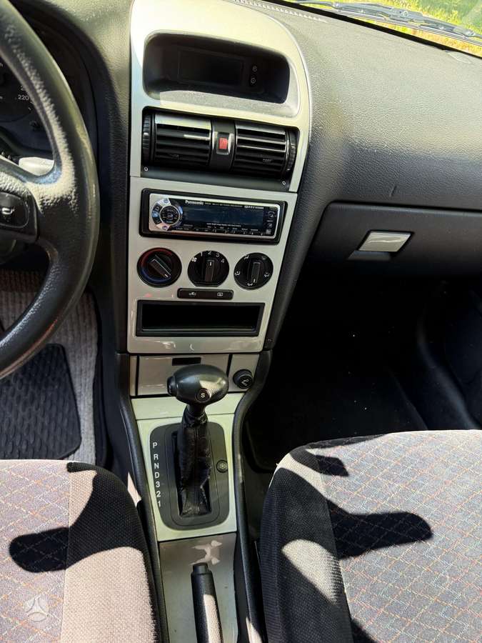 Opel Astra, 2.0 l., hatchback