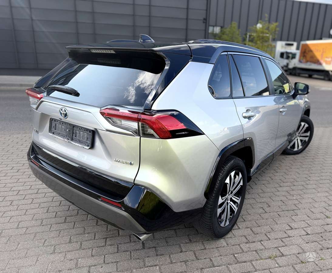 Toyota RAV4 - 5