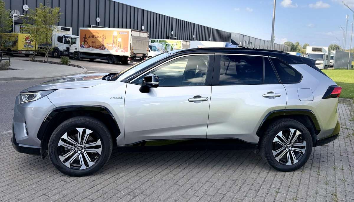 Toyota RAV4 - 9