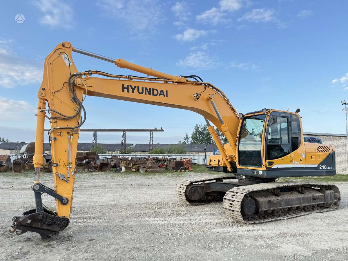Hyundai Robex 210 LC-9, excavator