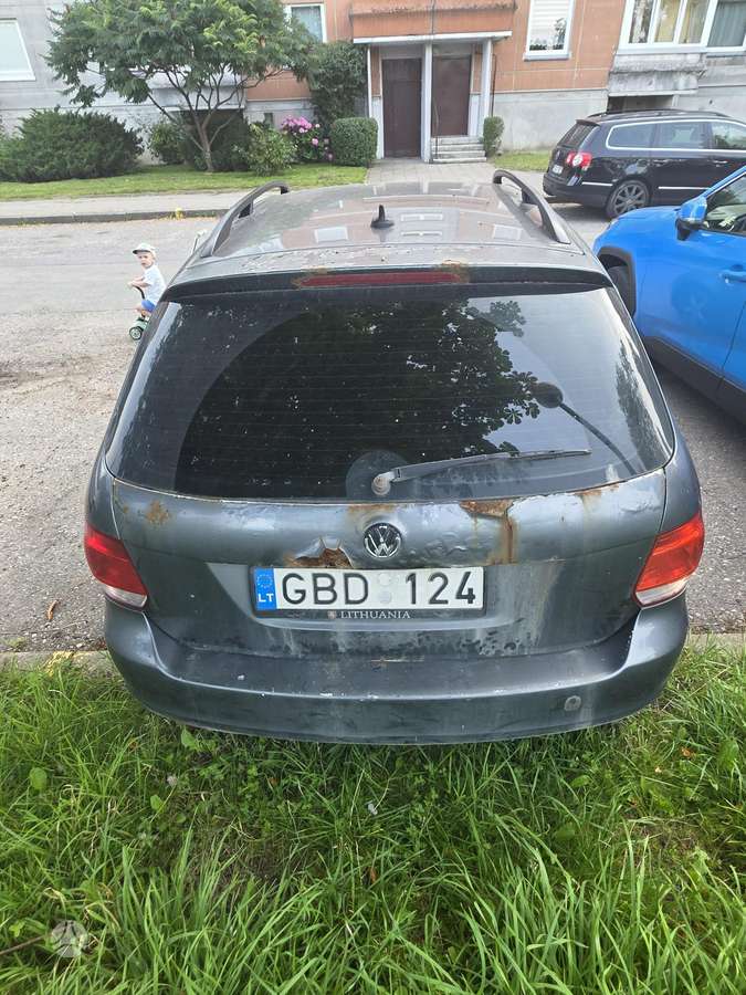 Volkswagen Jetta - 3