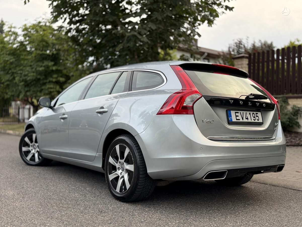 Volvo V60, 2.4 l., Универсал