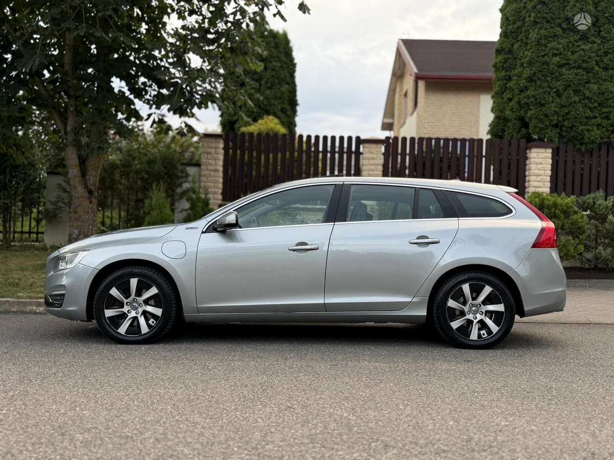 Volvo V60, 2.4 l., Универсал