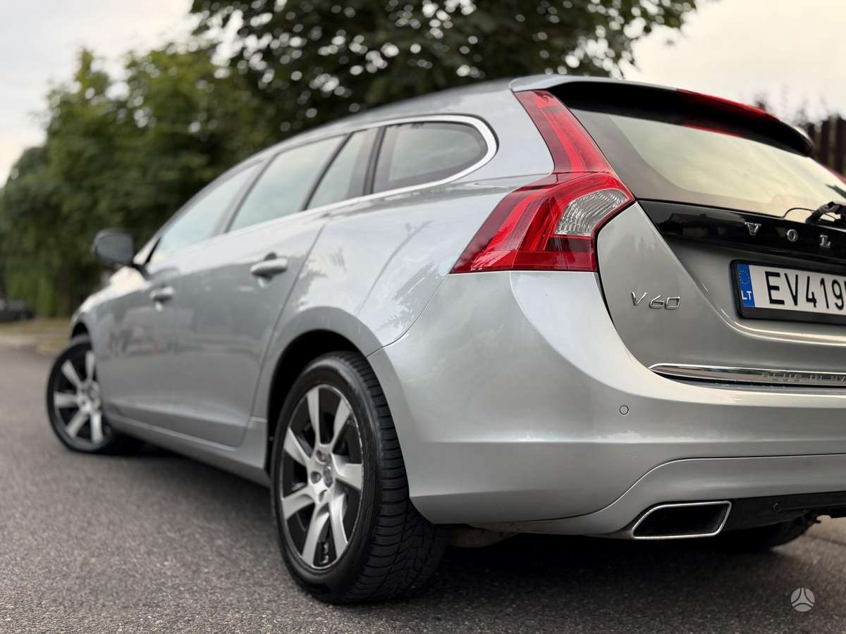 Volvo V60, 2.4 l., Универсал
