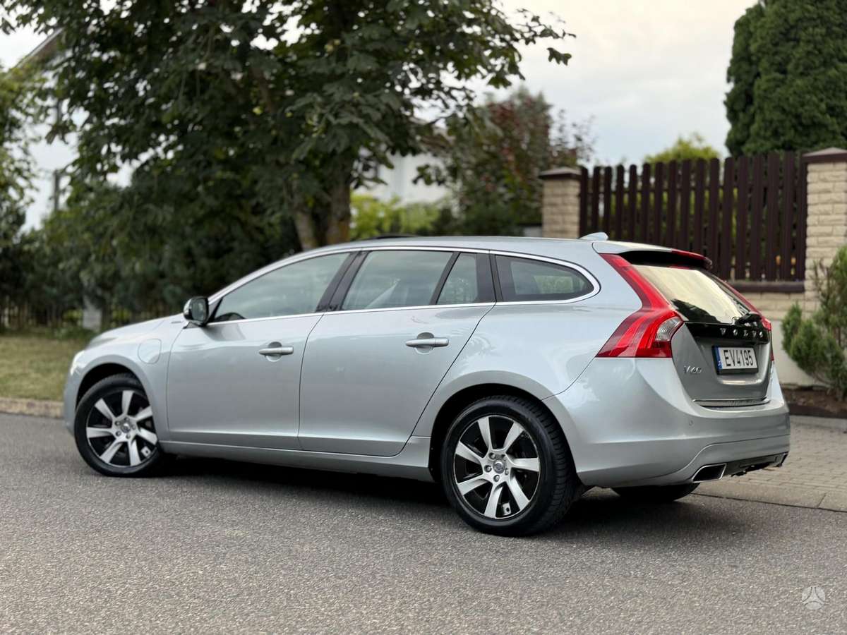 Volvo V60, 2.4 l., Универсал