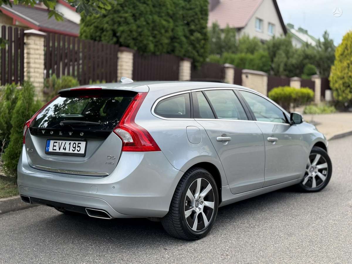 Volvo V60, 2.4 l., Универсал