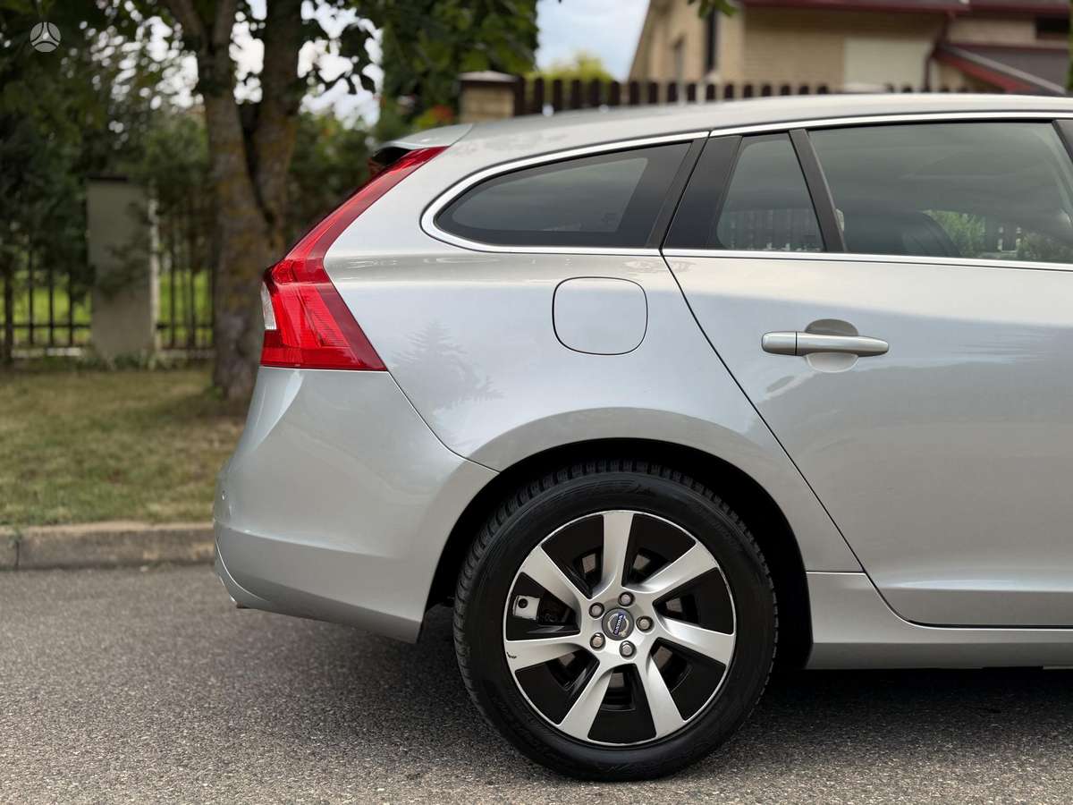 Volvo V60, 2.4 l., Универсал