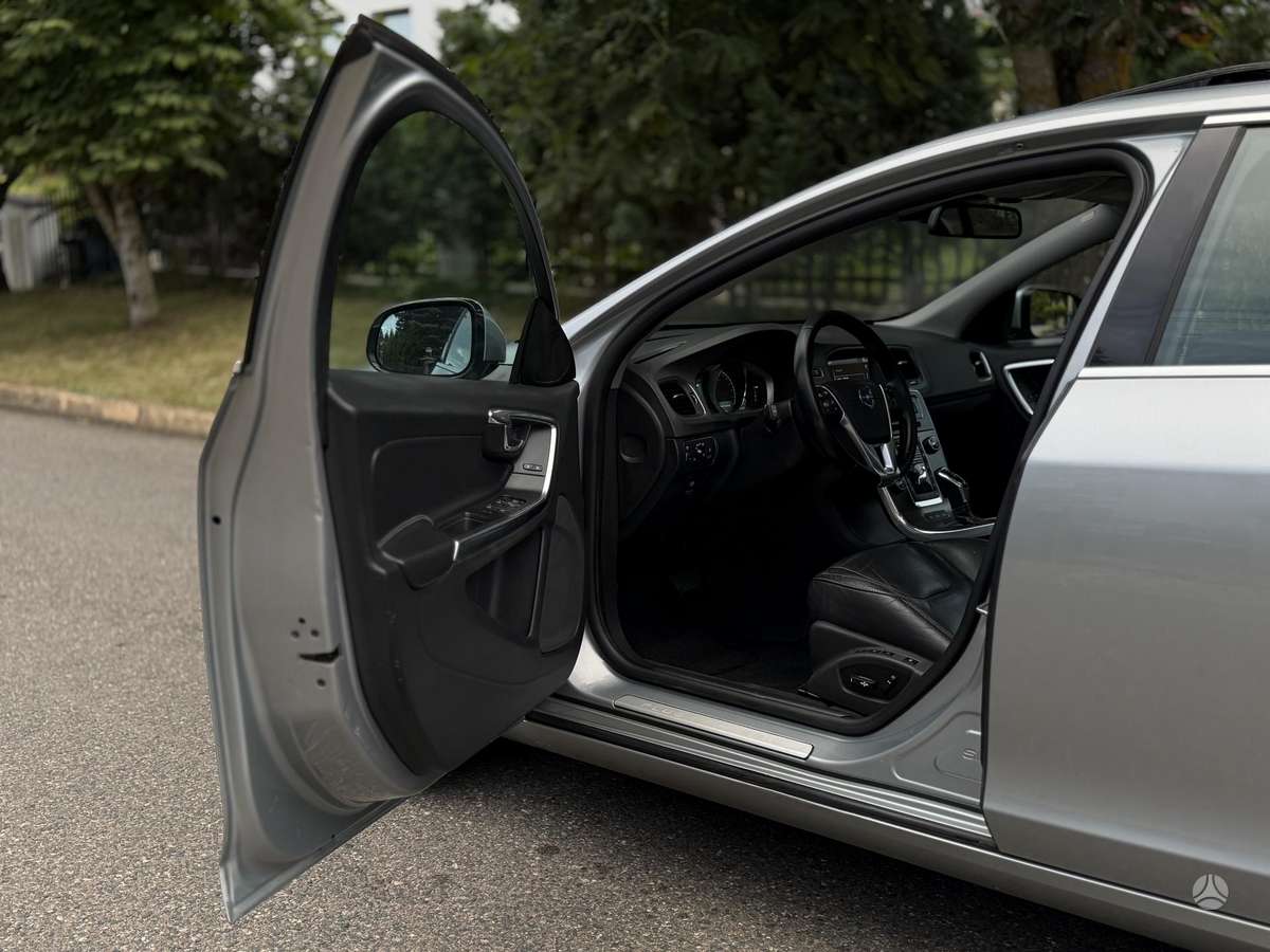Volvo V60, 2.4 l., Универсал