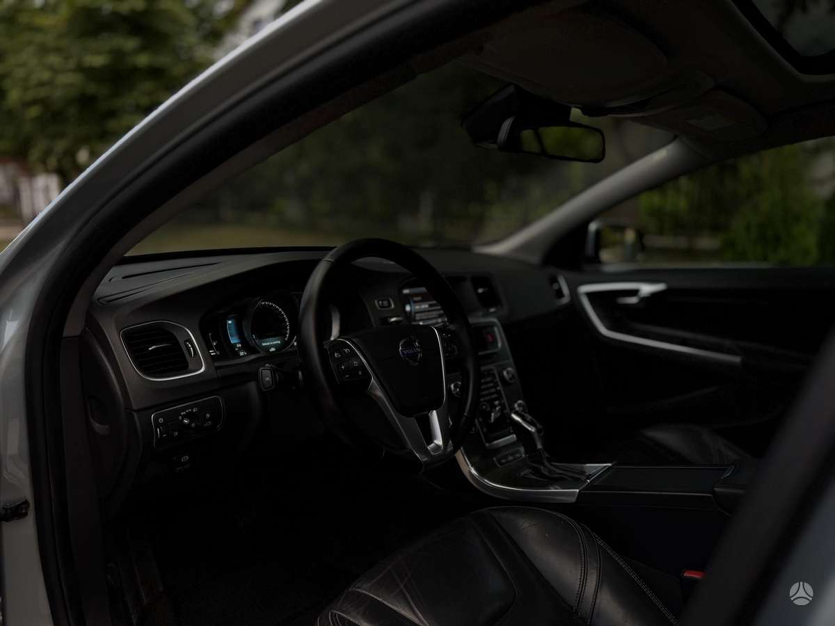 Volvo V60, 2.4 l., Универсал