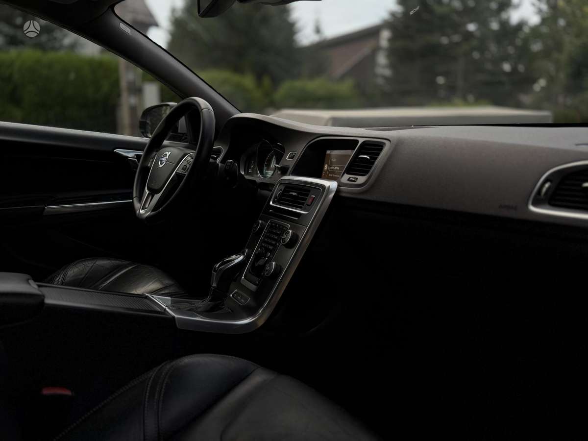 Volvo V60, 2.4 l., Универсал