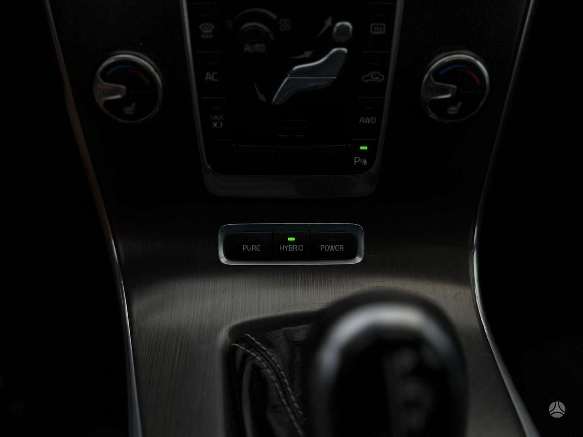 Volvo V60, 2.4 l., Универсал