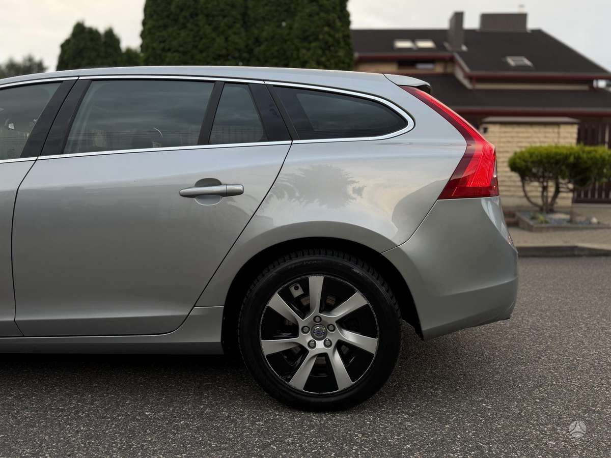 Volvo V60, 2.4 l., Универсал