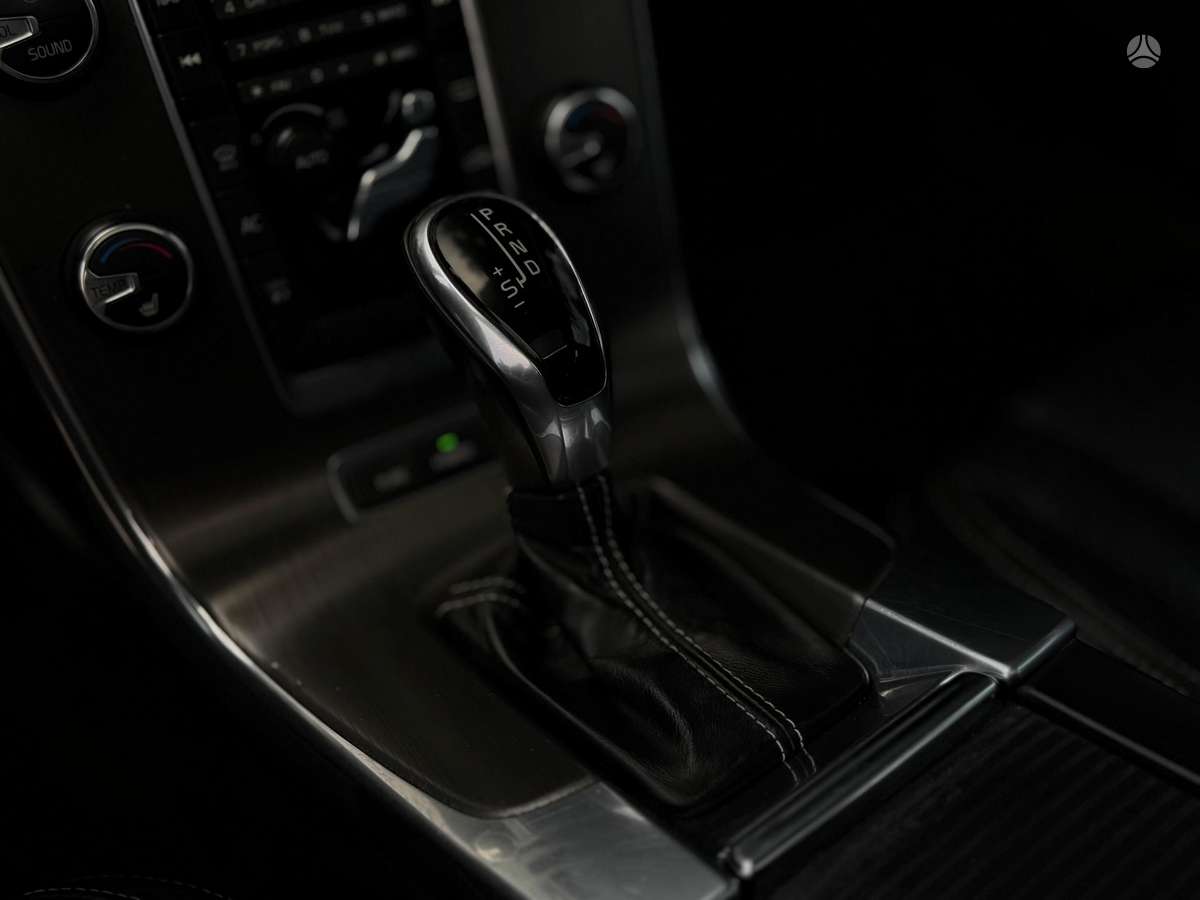 Volvo V60, 2.4 l., Универсал