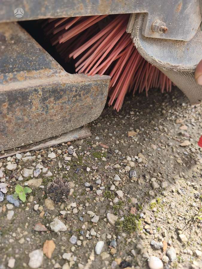 GF Gordini Sw180, brooms / brushes