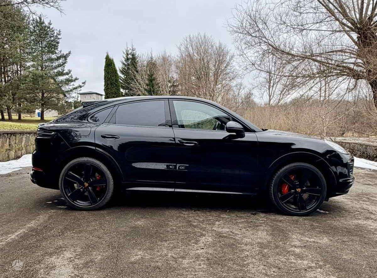 Porsche Cayenne Coupe - 8
