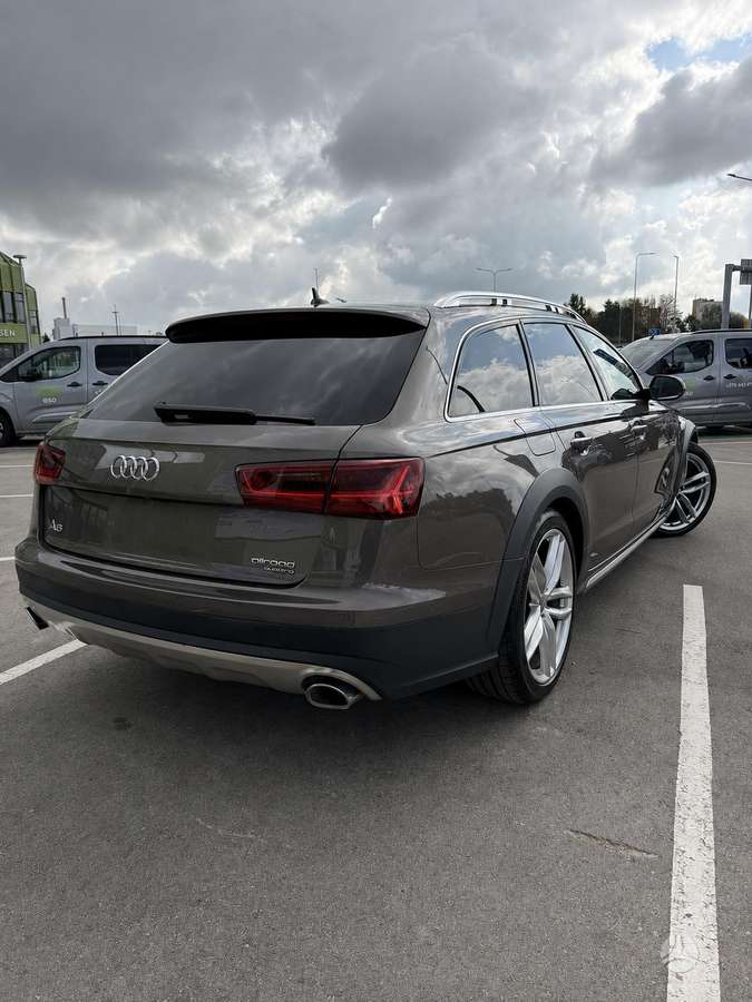 Audi A6 allroad, 3.0 l., Универсал