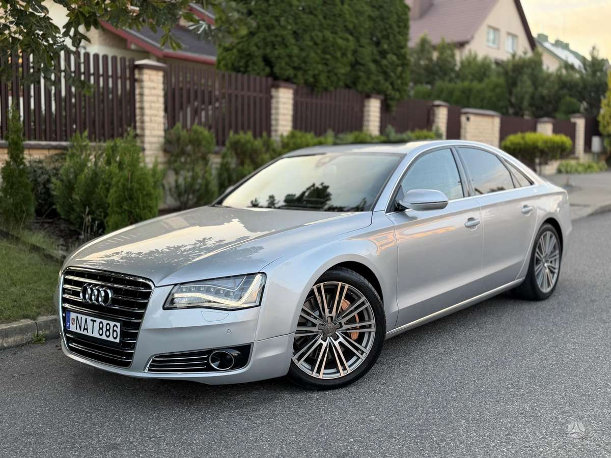 Audi A8, 4.1 l., Седан